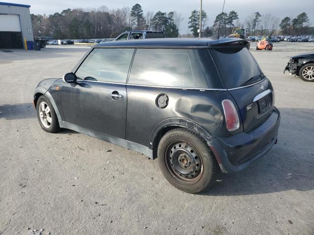 Photo 2 from auction – 2006 MINI COOPER with VIN WMWRC33556TJ78353