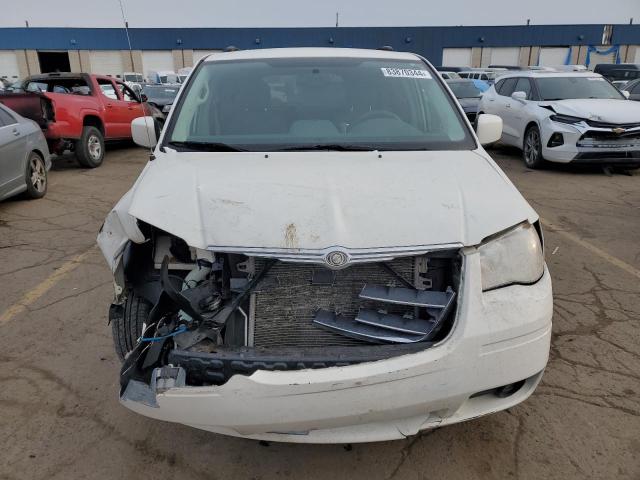 Photo 5 from auction – 2010 CHRYSLER TOWN & COU with VIN 2A4RR5D18AR304708