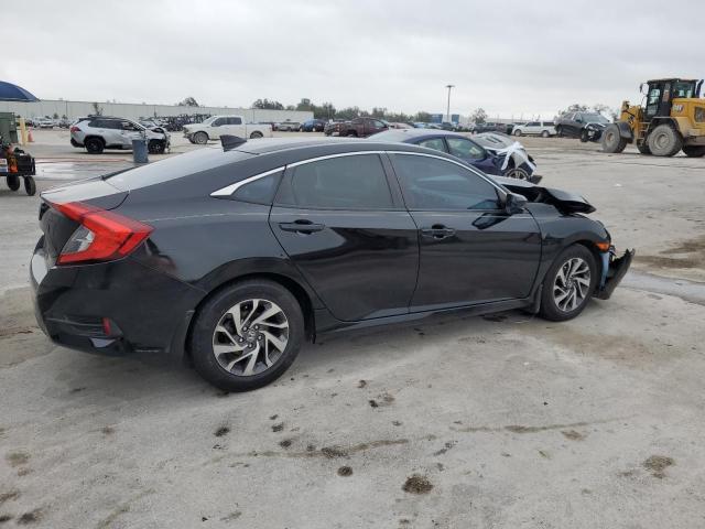 Фото 3 с аукциона – 2017 HONDA CIVIC EX с VIN 19XFC2F78HE050861