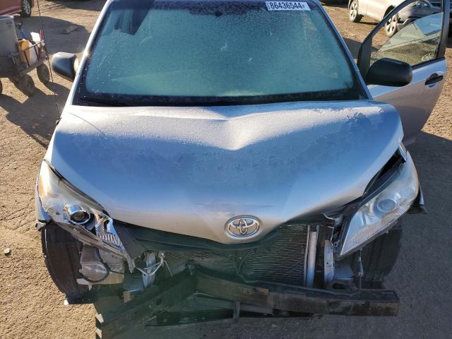 Photo 12 from auction – 2011 TOYOTA SIENNA with VIN 5TDZK3DC9BS052301
