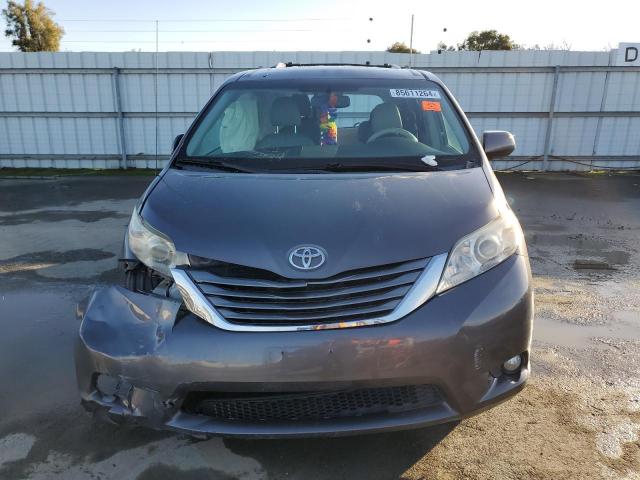Photo 5 from auction – 2012 TOYOTA SIENNA XLE with VIN 5TDYK3DC9CS241284