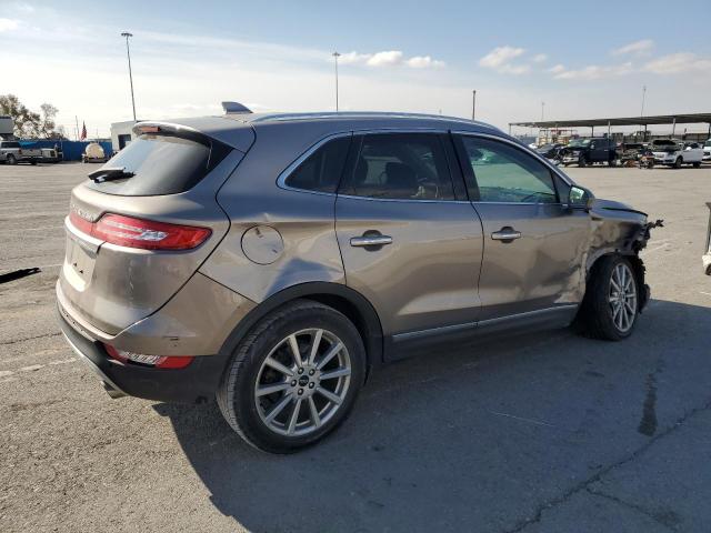Photo 3 from auction – 2019 LINCOLN MKC RESERV with VIN 5LMCJ3C93KUL32394