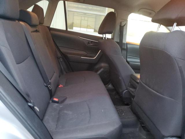 Photo 11 from auction – 2020 TOYOTA RAV4 LE with VIN 2T3F1RFV7LC117672