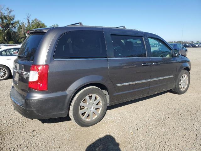 Photo 3 from auction – 2016 CHRYSLER TOWN & COU with VIN 2C4RC1BG7GR141095