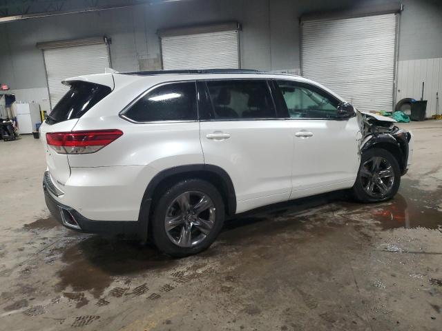 Photo 3 from auction – 2017 TOYOTA HIGHLANDER with VIN 5TDDZRFH9HS418915