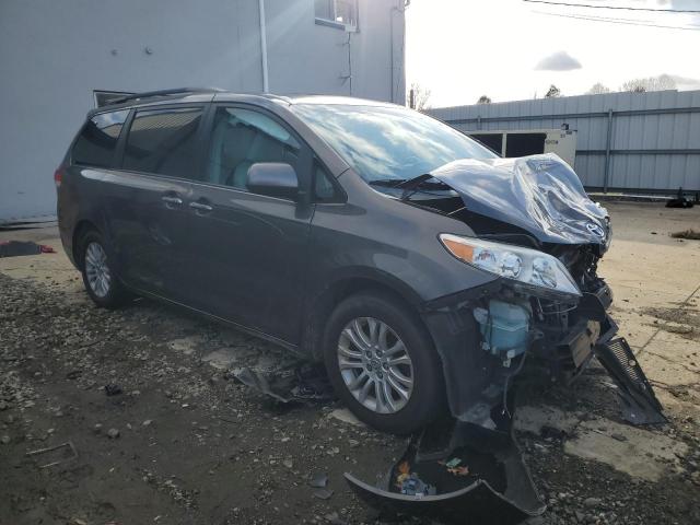 Photo 4 from auction – 2011 TOYOTA SIENNA XLE with VIN 5TDYK3DC8BS160923
