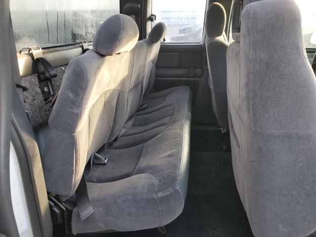 Photo 10 from auction – 2002 CHEVROLET silverado with VIN 2GCEC19V821296779