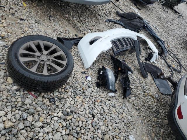Photo 13 from auction – 2016 JEEP GRAND CHER with VIN 1C4RJFBG3GC391994
