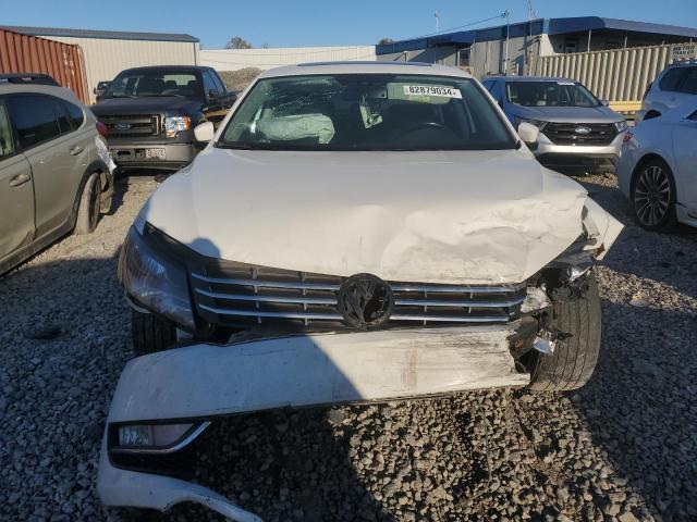 Photo 5 from auction – 2015 VOLKSWAGEN PASSAT SEL with VIN 1VWCS7A35FC047909