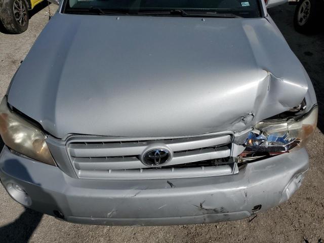 Photo 12 from auction – 2004 TOYOTA HIGHLANDER with VIN JTEGP21A940026868