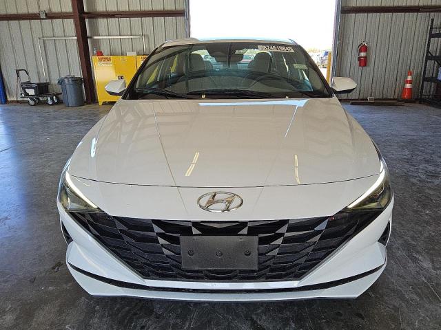 Photo 5 from auction – 2023 HYUNDAI ELANTRA SE with VIN 5NPLL4AG4PH105340