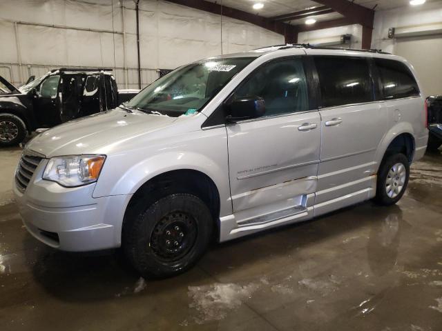 CHRYSLER TOWN & COU 2010 with VIN 2A4RR4DE8AR304818 - Photo from auction