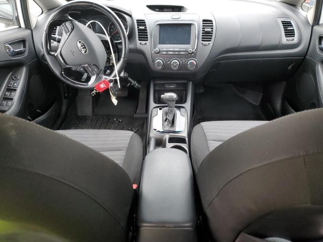 Photo 8 from auction – 2018 KIA FORTE LX with VIN 3KPFL4A70JE277650