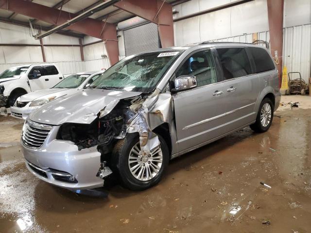 CHRYSLER TOWN & COU 2015 with VIN 2C4RC1CG2FR582579 - Photo from auction