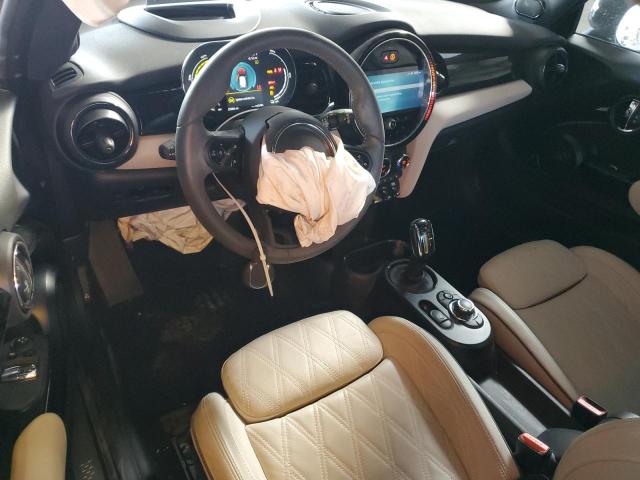 Photo 8 from auction – 2022 MINI COOPER SE with VIN WMW13DJ08N2R93418
