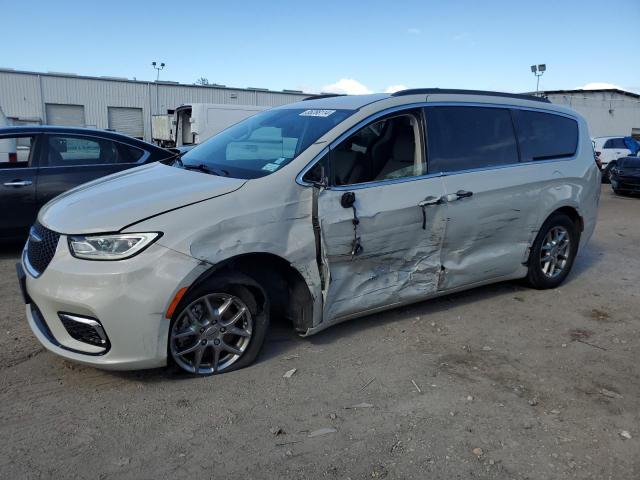 CHRYSLER PACIFICA T 2021 with VIN 2C4RC1FGXMR504821 - Photo from auction