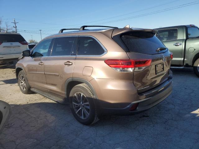 Photo 2 from auction – 2017 TOYOTA HIGHLANDER with VIN 5TDJZRFH4HS405041