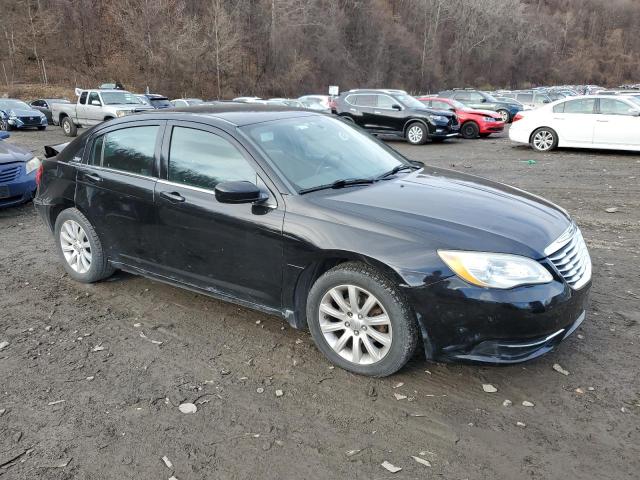 Photo 4 from auction – 2014 CHRYSLER 200 TOURIN with VIN 1C3CCBBG3EN105849