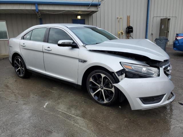 Photo 4 from auction – 2015 FORD TAURUS LIM with VIN 1FAHP2F80FG168749