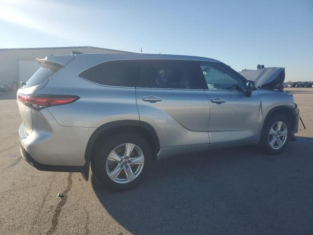 Photo 3 from auction – 2022 TOYOTA HIGHLANDER with VIN 5TDBZRBHXNS594946