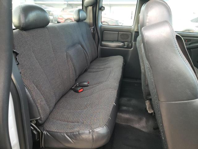 Photo 10 from auction – 2002 CHEVROLET SILVERADO with VIN 2GCEC19V521150582