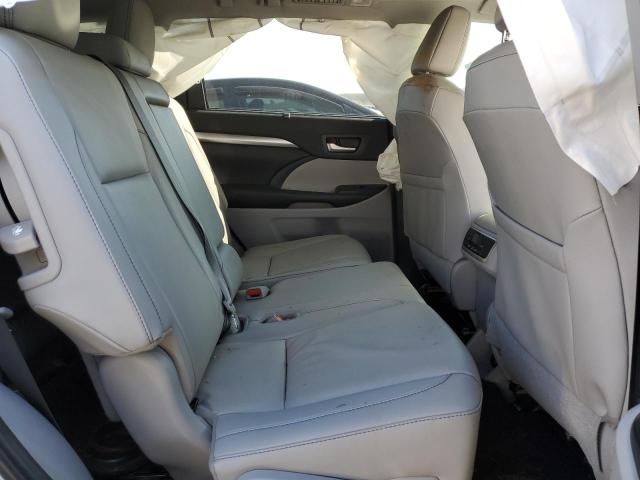 Photo 10 from auction – 2019 TOYOTA HIGHLANDER with VIN 5TDKZRFH8KS568853