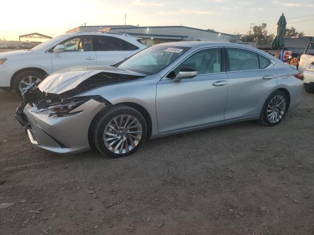 Photo 1 from auction – 2020 LEXUS ES 300H LU with VIN 58AE21B1XLU012217