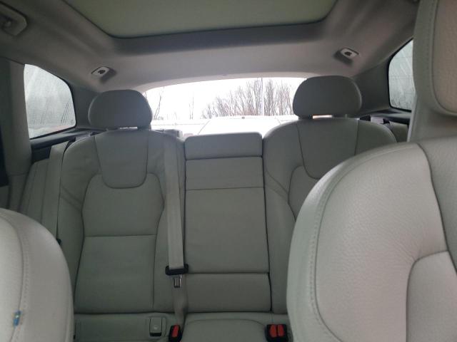 Photo 10 from auction – 2018 VOLVO XC60 T5 MO with VIN YV4102RK3J1048539