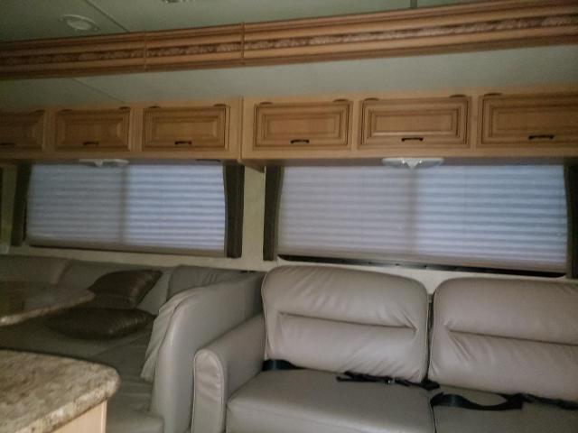 Photo 5 from auction – 2012 THOR HURRICANE with VIN 1F65F5DY4B0A10649