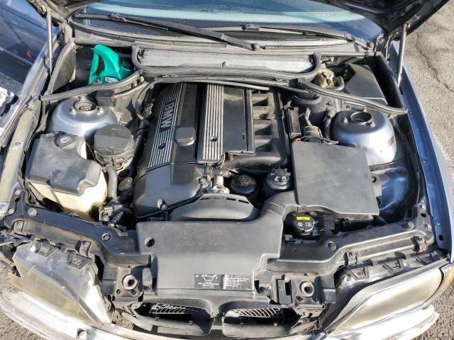 Photo 11 from auction – 2002 BMW 325 I with VIN WBAET37452NG75145