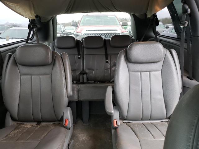 Photo 10 from auction – 2005 CHRYSLER TOWN & COU with VIN 2C8GP54L75R128100