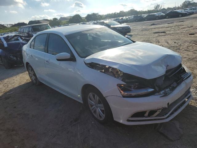 Photo 4 from auction – 2017 VOLKSWAGEN JETTA S with VIN 3VW2B7AJXHM249527