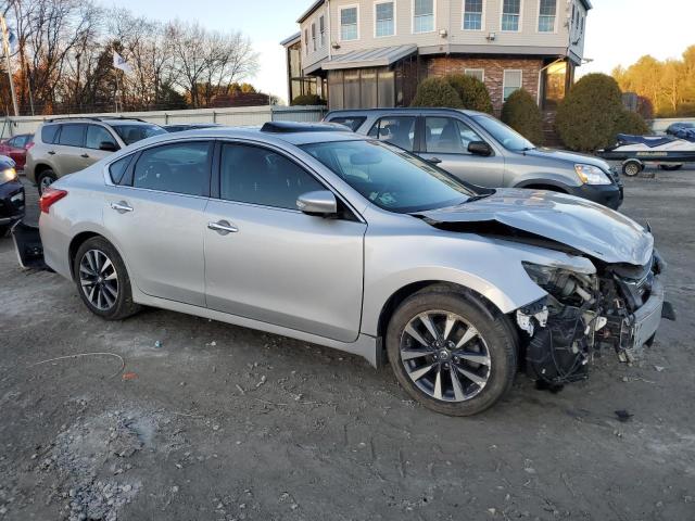 Photo 4 from auction – 2017 NISSAN ALTIMA 2.5 with VIN 1N4AL3AP3HC173469