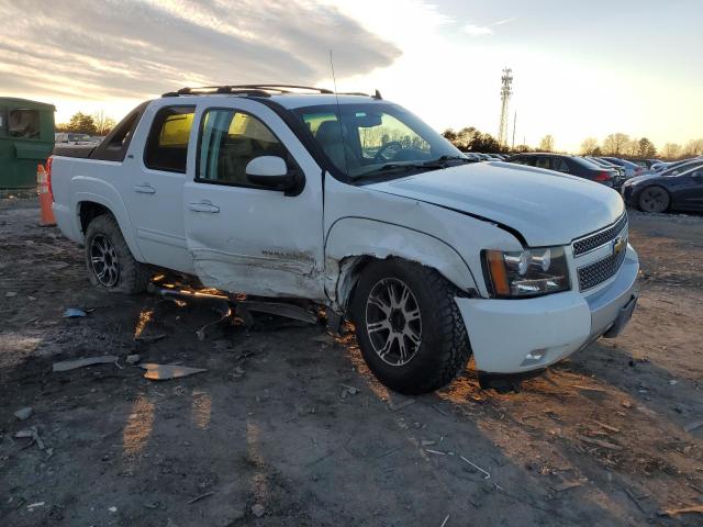 Photo 4 from auction – 2011 CHEVROLET AVALANCHE with VIN 3GNTKFE38BG231828
