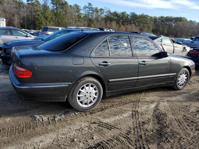 Photo 3 from auction – 2001 MERCEDES-BENZ E 320 with VIN WDBJF65J71B355730