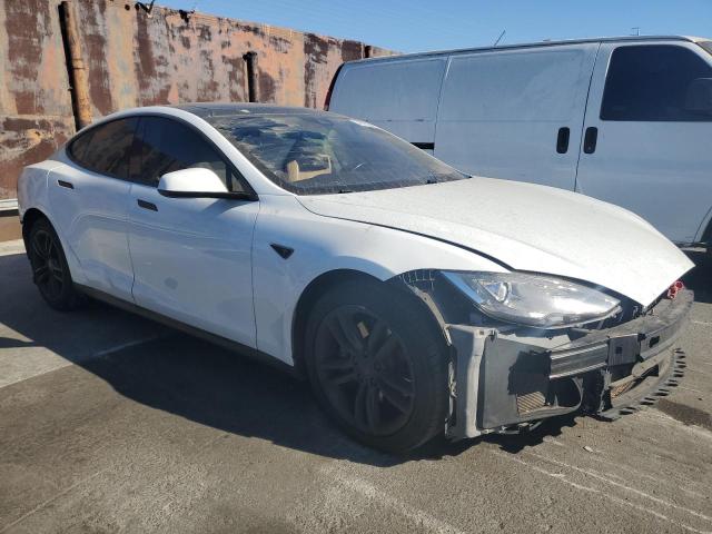 Photo 4 from auction – 2015 TESLA MODEL S 60 with VIN 5YJSA1S1XFF097901