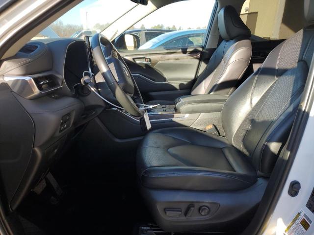 Photo 7 from auction – 2023 TOYOTA HIGHLANDER with VIN 5TDXBRCH7PS571118
