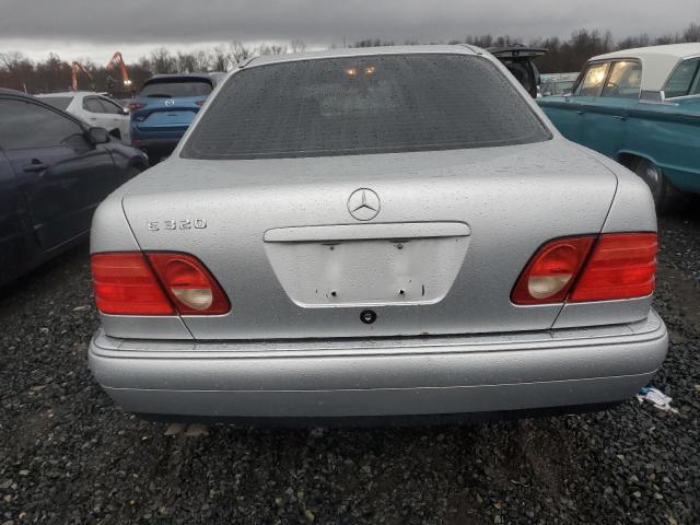 Photo 6 from auction – 1998 MERCEDES-BENZ E 320 with VIN WDBJF65F5WA680160