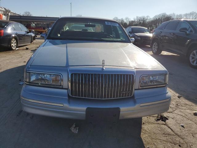 Photo 5 from auction – 1993 LINCOLN TOWN CAR E with VIN 1LNLM81WXPY683240