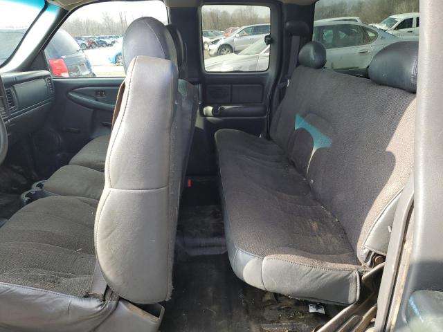 Photo 10 from auction – 2001 CHEVROLET SILVERADO with VIN 1GCEK19V21E103039