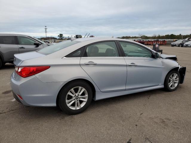 Photo 3 from auction – 2014 HYUNDAI SONATA GLS with VIN 5NPEB4AC6EH869082