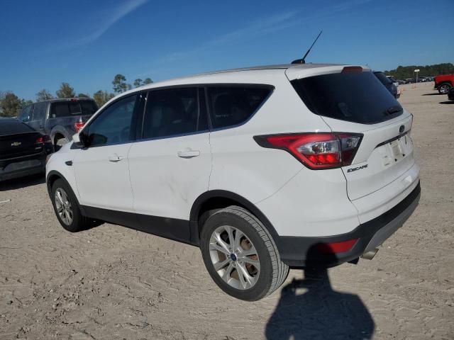 Photo 2 from auction – 2017 FORD ESCAPE SE with VIN 1FMCU0GD6HUB53914