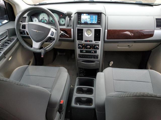 Photo 8 from auction – 2010 CHRYSLER TOWN & COU with VIN 2A4RR5D17AR376712