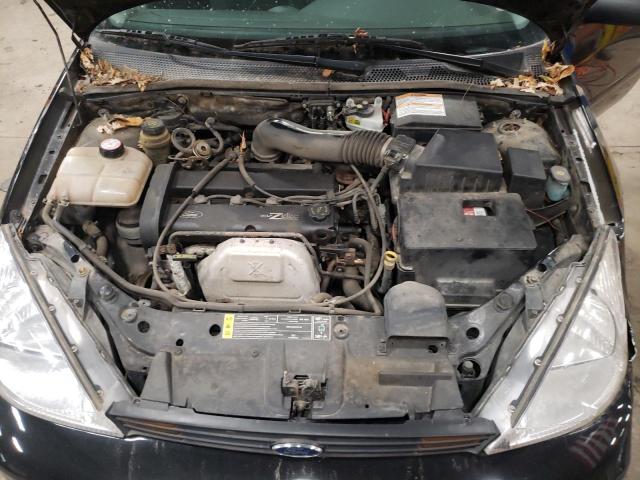 Photo 11 from auction – 2000 FORD FOCUS SE with VIN 1FAHP3430YW406024