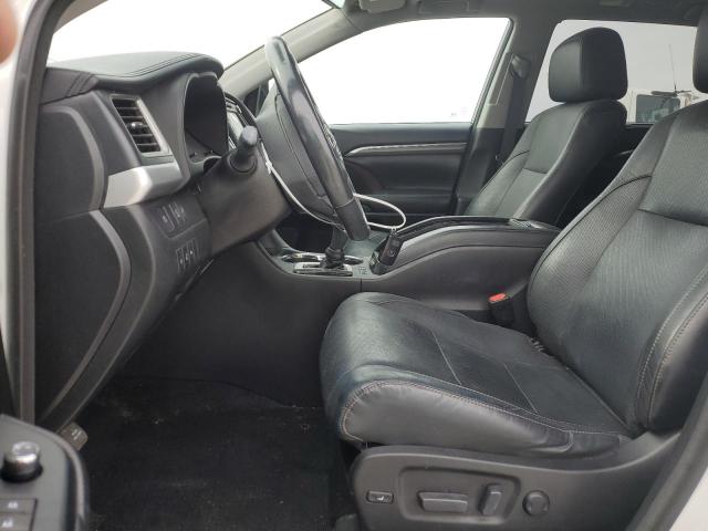 Photo 7 from auction – 2017 TOYOTA HIGHLANDER with VIN 5TDDGRFH9HS035501