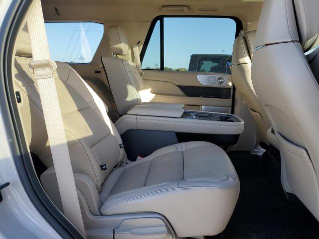 Photo 11 from auction – 2019 LINCOLN NAVIGATOR with VIN 5LMJJ2LT6KEL05746