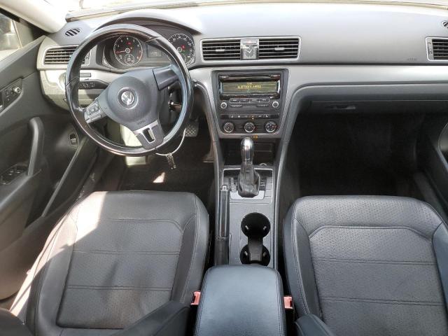 Photo 8 from auction – 2014 VOLKSWAGEN PASSAT S with VIN 1VWAS7A30EC047287
