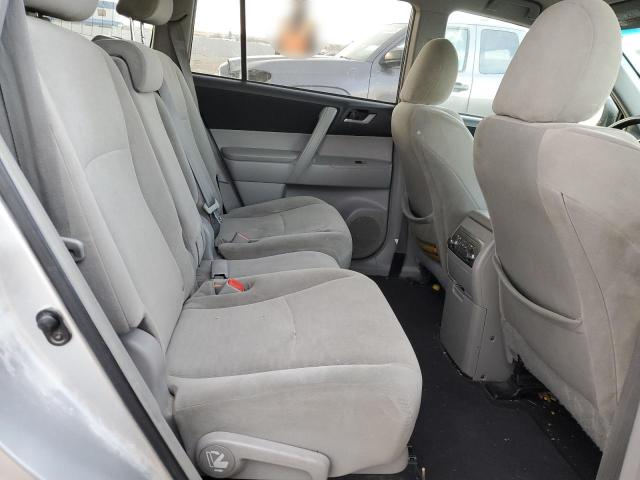 Photo 11 from auction – 2012 TOYOTA HIGHLANDER with VIN 5TDBK3EH9CS119105