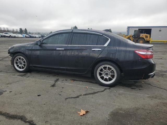 Photo 2 from auction – 2017 HONDA ACCORD TOU with VIN JHMCR6F76HC024662