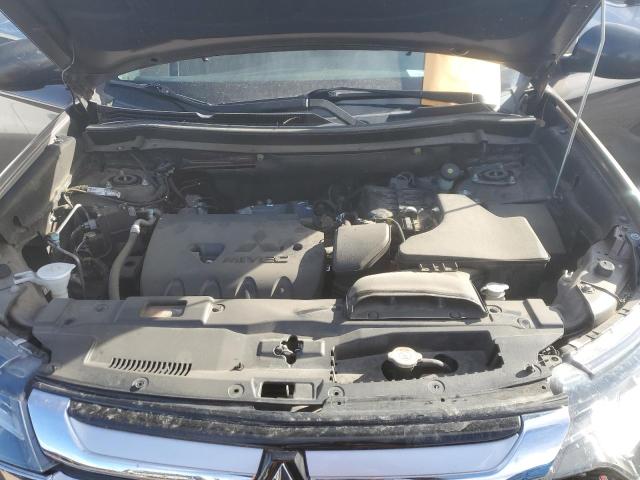 Photo 12 from auction – 2017 MITSUBISHI OUTLANDER with VIN JA4AD2A35HZ041237